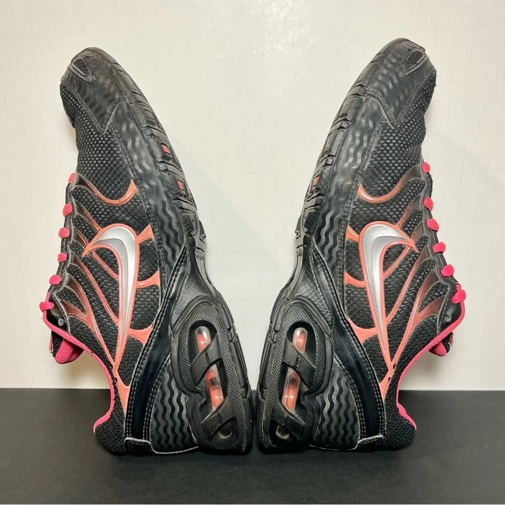 Womens NIKE Air Max Torch 4 Black Running Shoes / Size 8.5